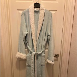 Pottery Barn Robe